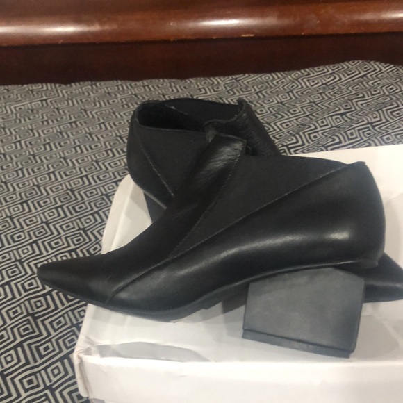 Jeffrey Campbell size 6 1/2 boots - Picture 4 of 7